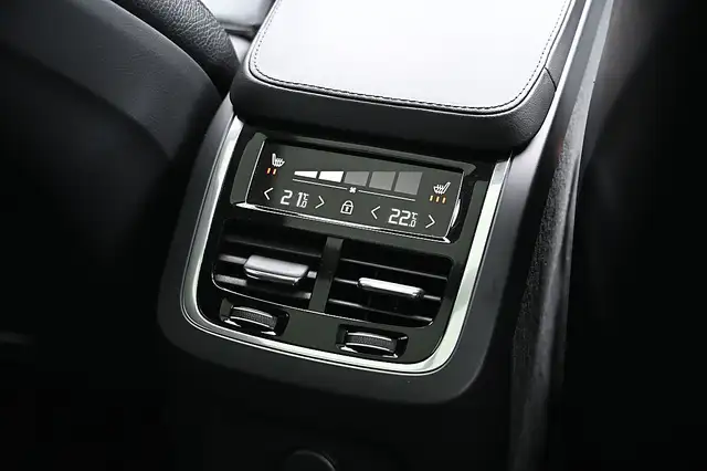 Volvo XC90 T8 AWD Recharge PHEV Ultimate Bright ACC, AHK s... Ansicht 26