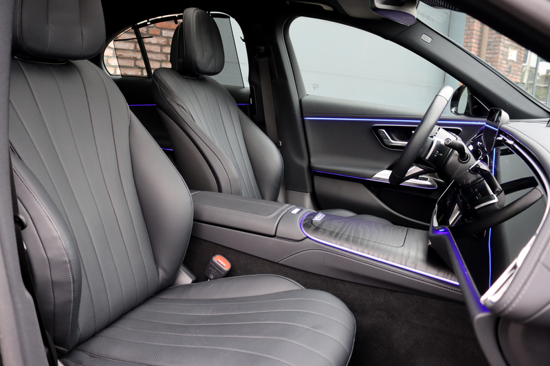 Mercedes-Benz E 400 e 4MATIC AMG Line | Hyperscreen | Luchtvering | Ac — photo 6