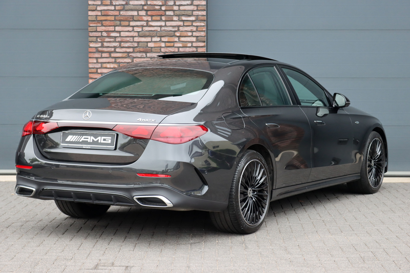 Mercedes-Benz E 400 e 4MATIC AMG Line | Hyperscreen | Luchtvering | Ac — photo 7