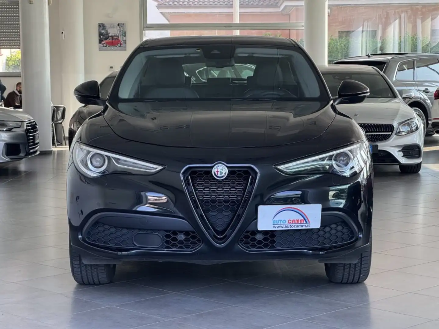 Alfa Romeo Stelvio 2.0 Turbo 200cv AT8 Q4 Executive Active Suspension Zwart - 2