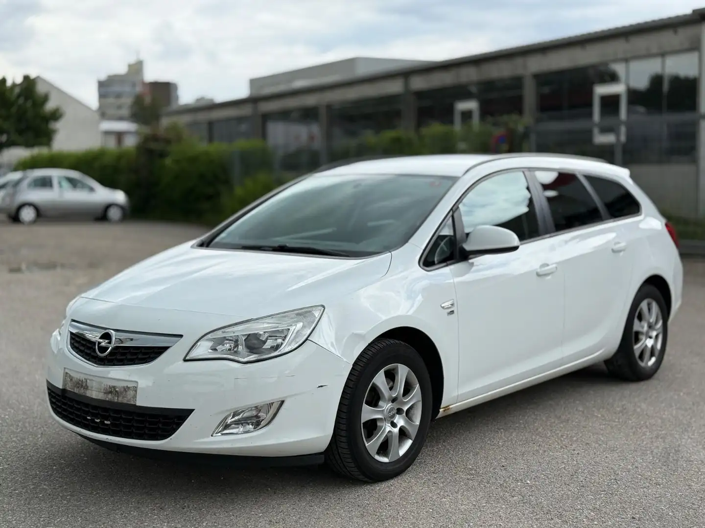 Opel Astra J 1.7 CDTi Sports Tourer 150 Jahre Opel Weiß - 1