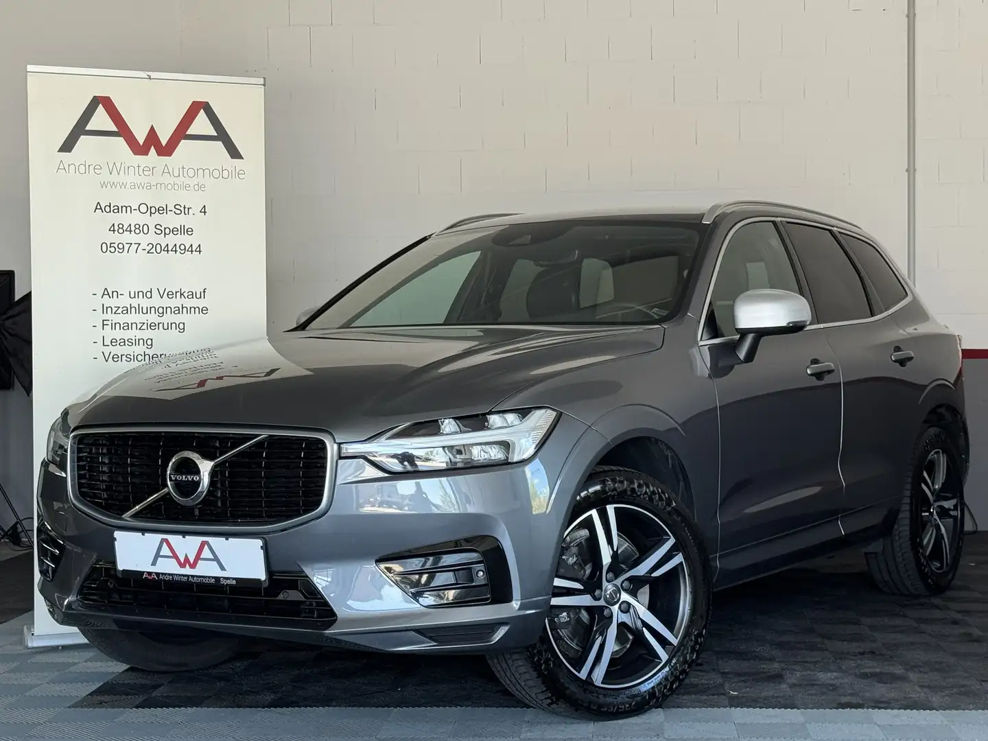 Volvo XC60 D5 R Design AWD AHK Apple Android LED ACC Gris - 1