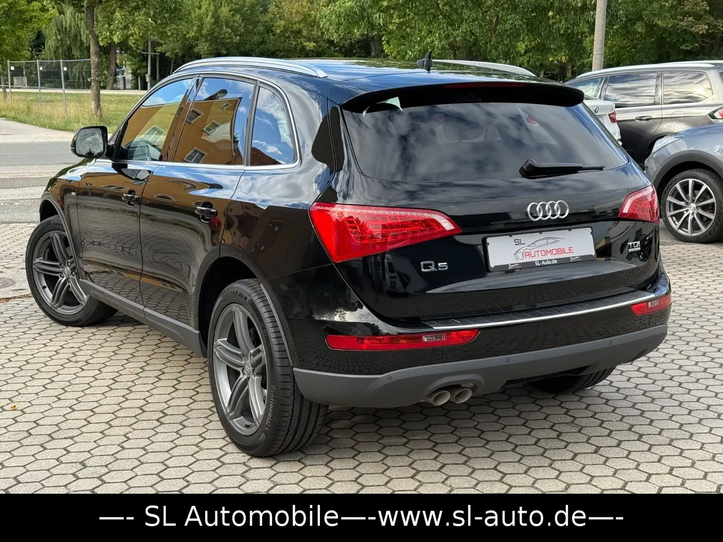 Audi Q5 2.0 TDI quattro Aut. S-Line Navi Bi-Xenon Noir - 2