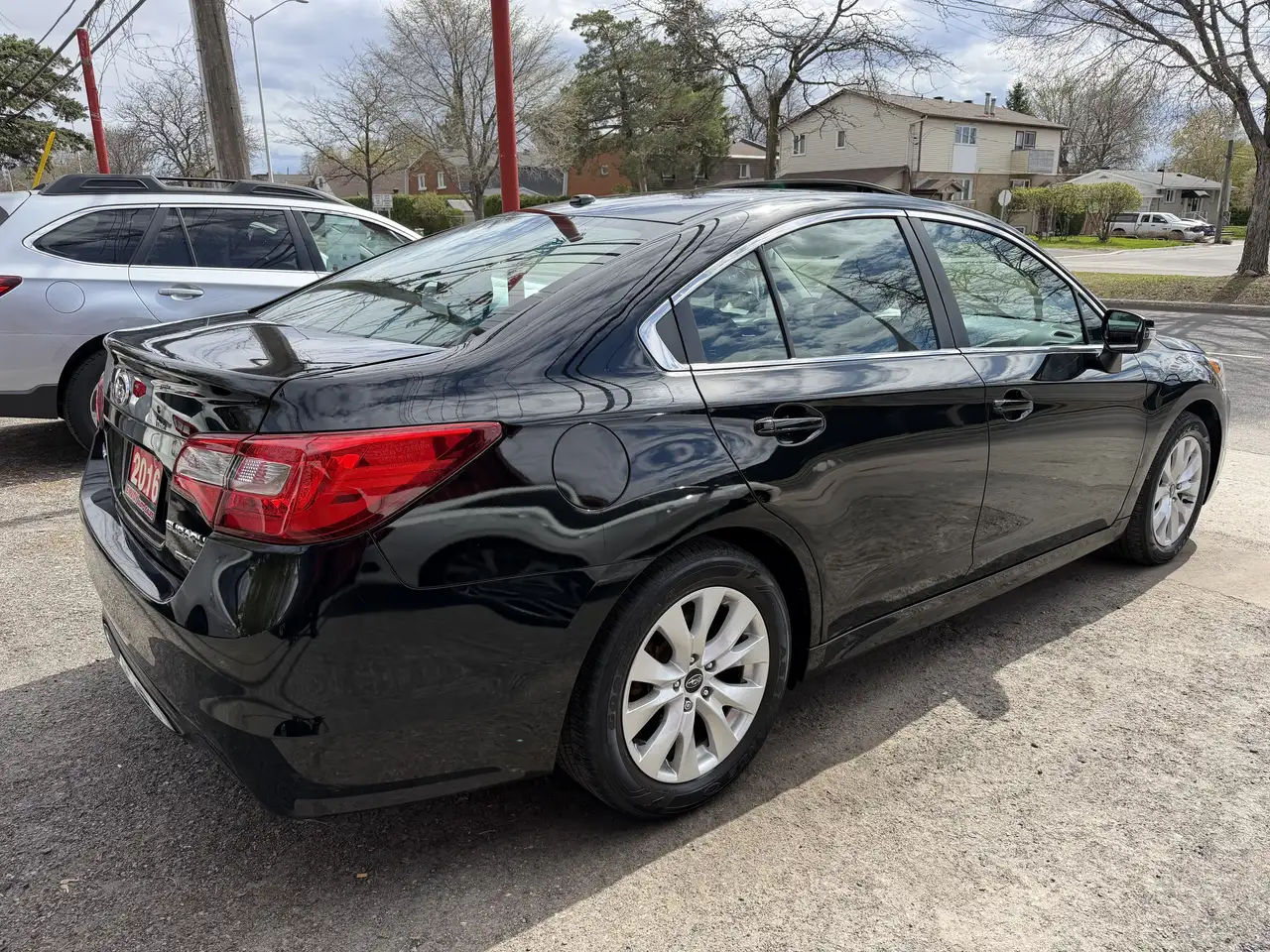 Subaru Legacy снимка Subaru Legacy