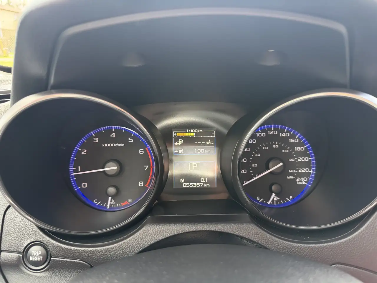 Subaru Legacy снимка Subaru Legacy