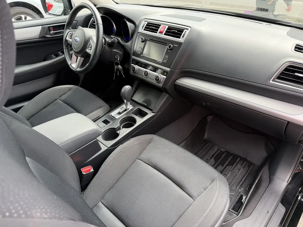 Subaru Legacy снимка Subaru Legacy