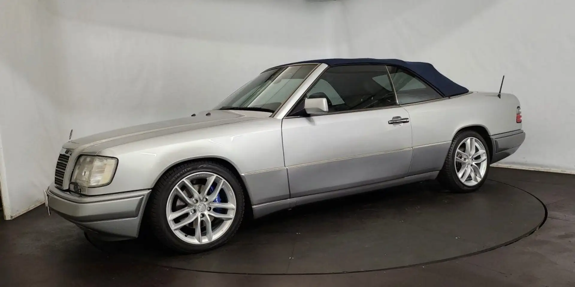 Mercedes-Benz E 320 E320 cabriolet Gri - 2