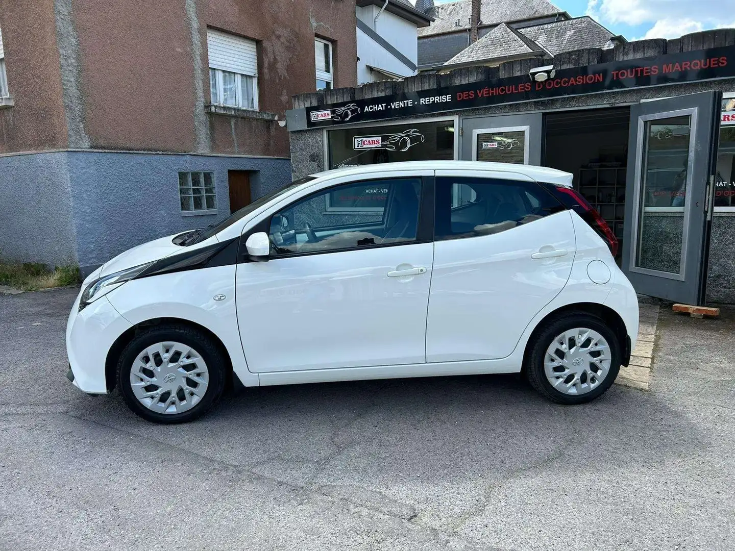 Toyota Aygo 1.0 Automatique Camera Car Play Blanc - 2