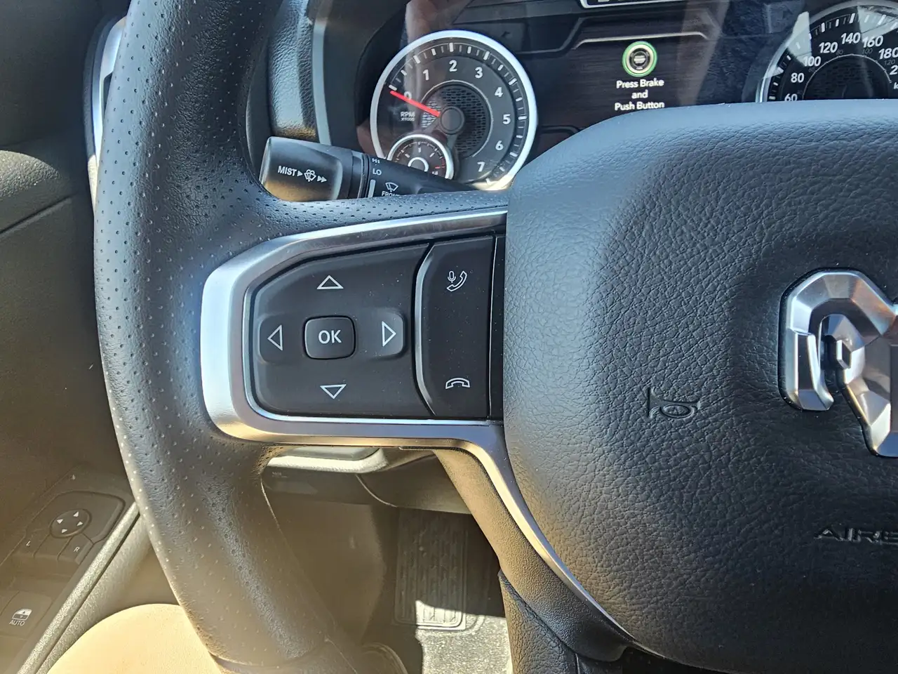RAM 1500 fotografie RAM 1500