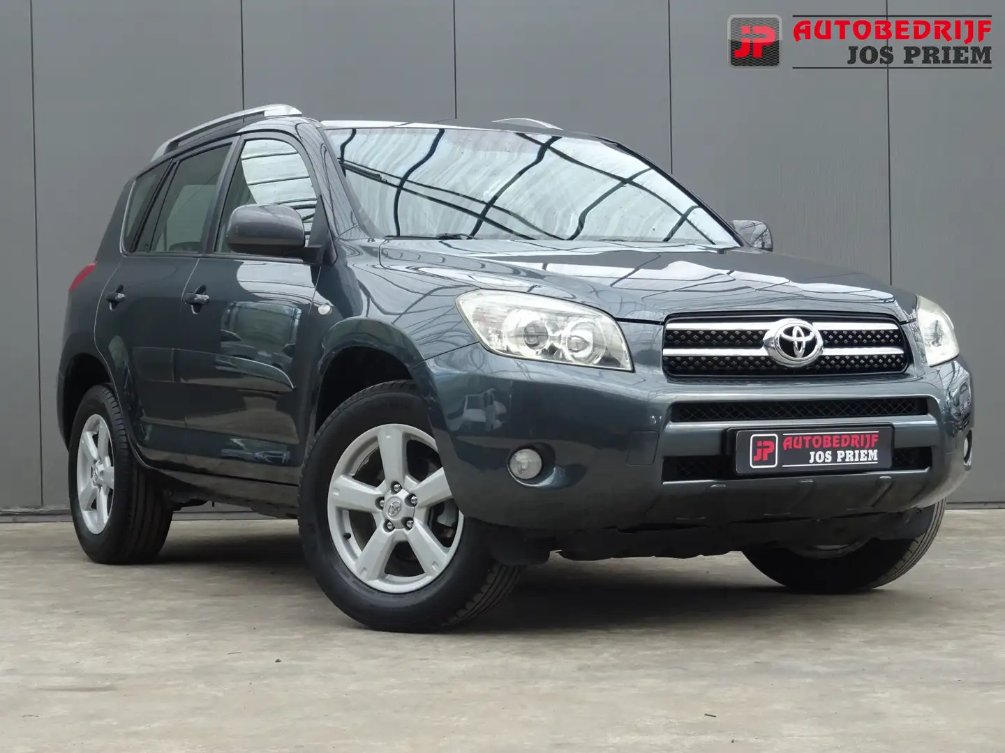 Toyota RAV 4 2.0 VVTi Executive * LEER * PDC * YOUNGTIMER !! Grigio - 2