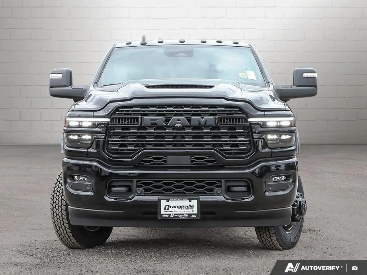 RAM 3500 снимка RAM 3500