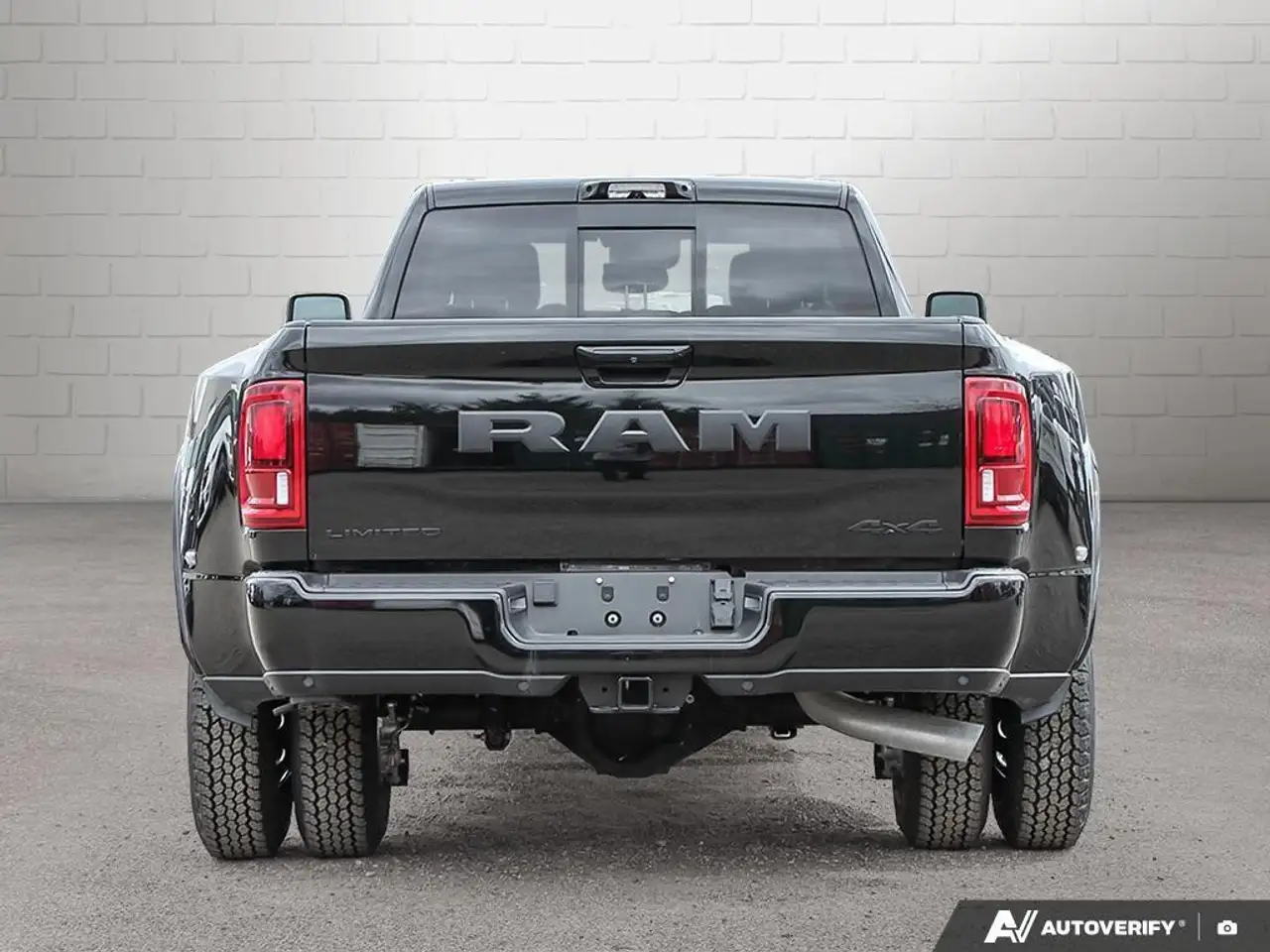 RAM 3500 снимка RAM 3500