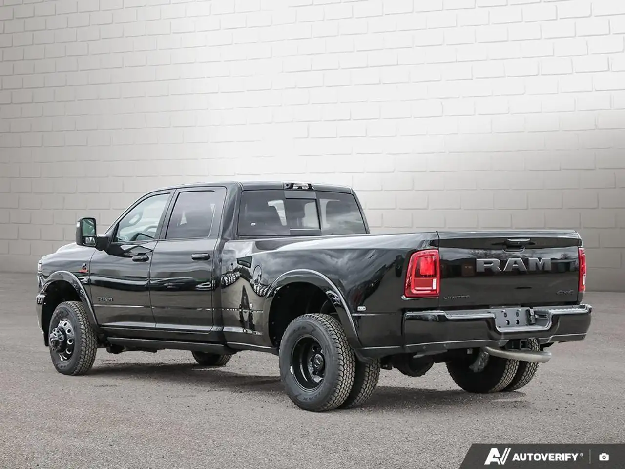 RAM 3500 снимка RAM 3500