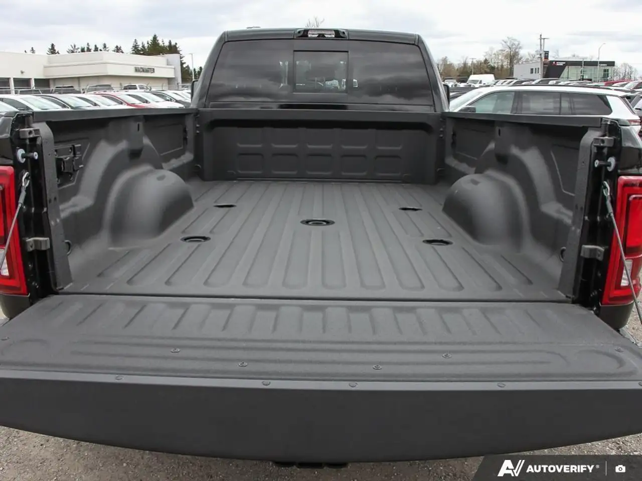 RAM 3500 снимка RAM 3500