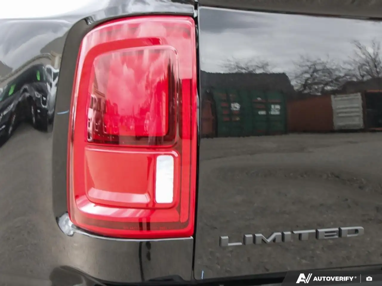 RAM 3500 снимка RAM 3500