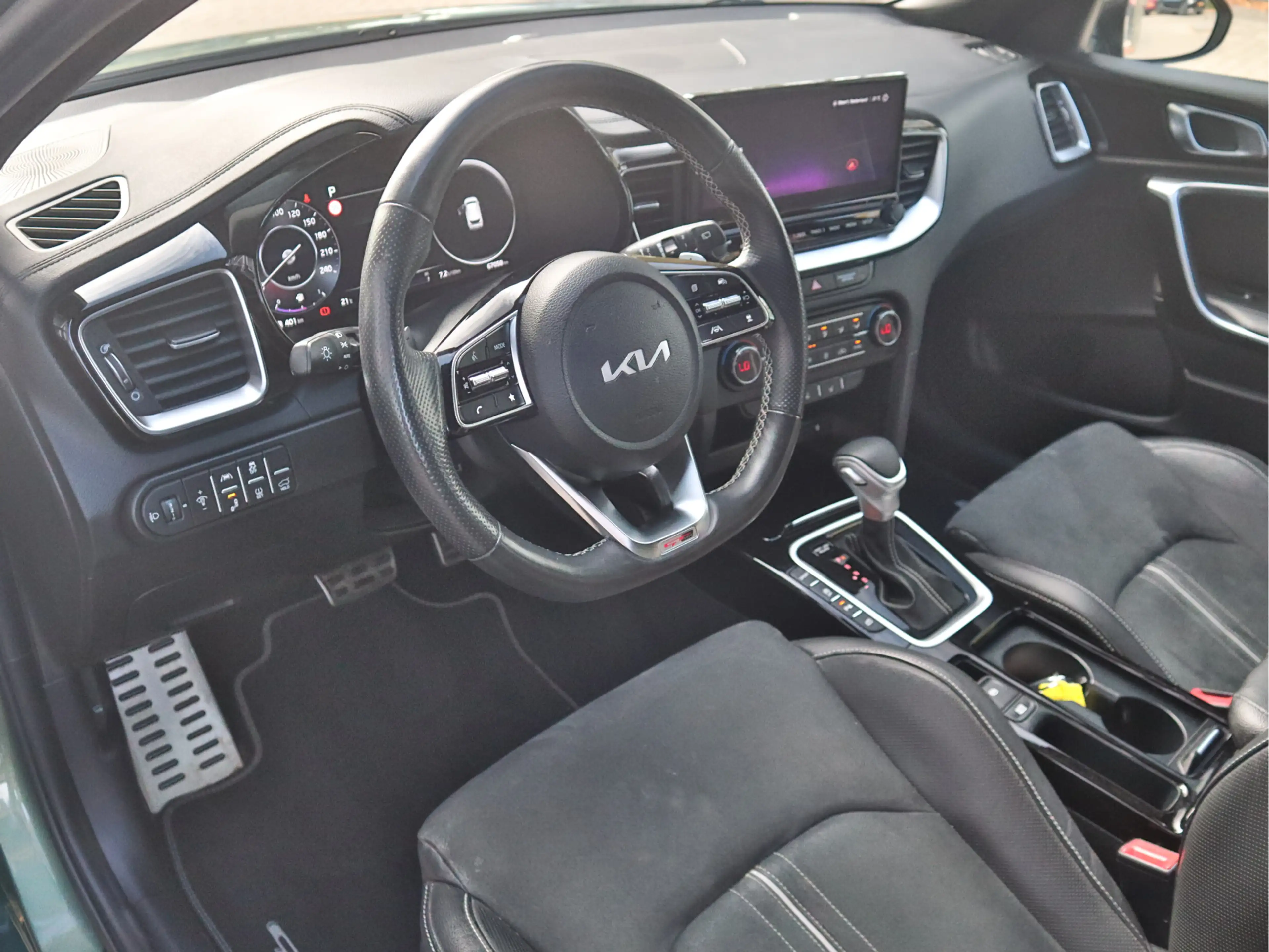 Kia Ceed SW / cee'd SW Sportswagon 1.5 T-GDi GT-Line DCT7 Automaat | Pano — photo 11