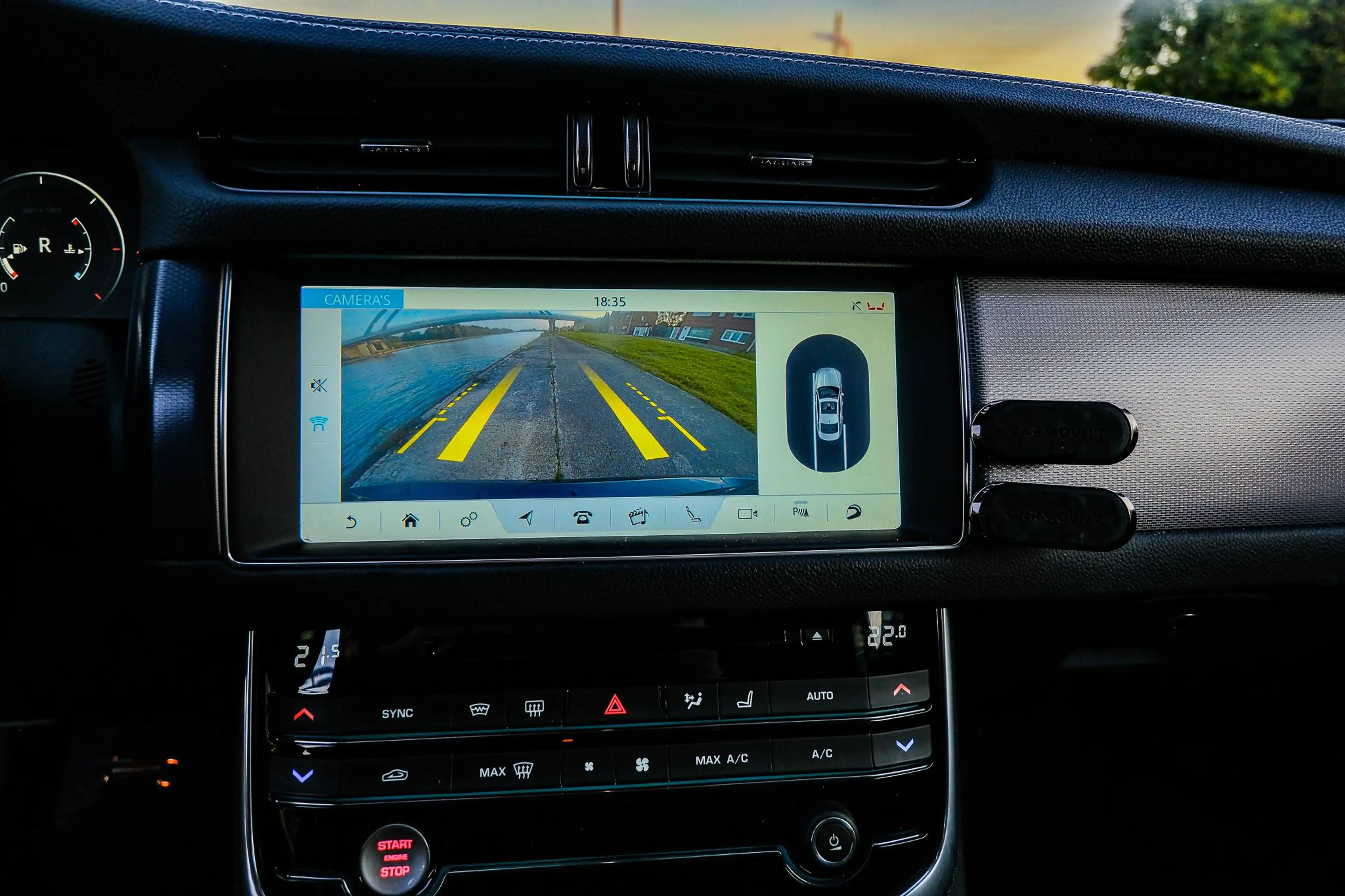 Jaguar XF 2.0 D 179pk R-Sport Meridian ACC AWD — photo 15