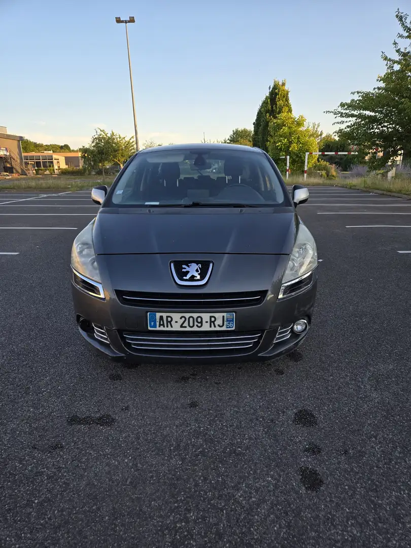 Peugeot 5008 1.6 HDi 110ch FAP BVM6 Business Pack 7pl - 1