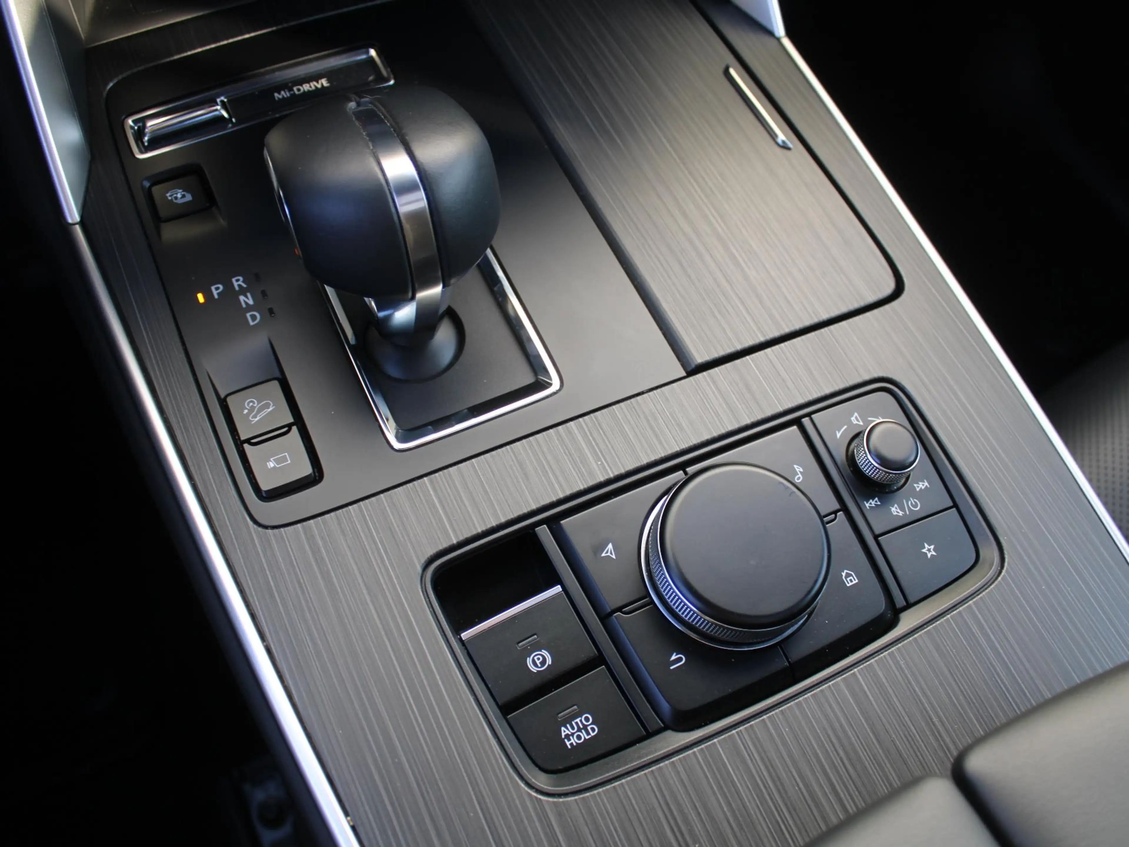 Mazda CX-80 2.5 e-SkyActiv PHEV Homura Plus | Trekhaak | Stuur — photo 25
