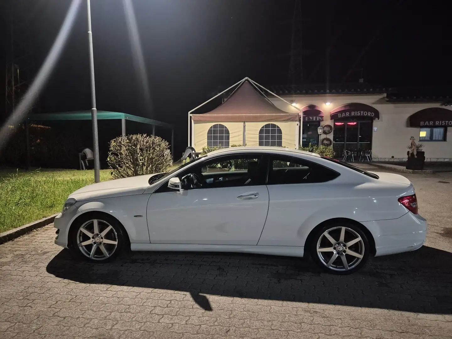 Mercedes-Benz C 250 Coupe cdi (be) Avantgarde - 1