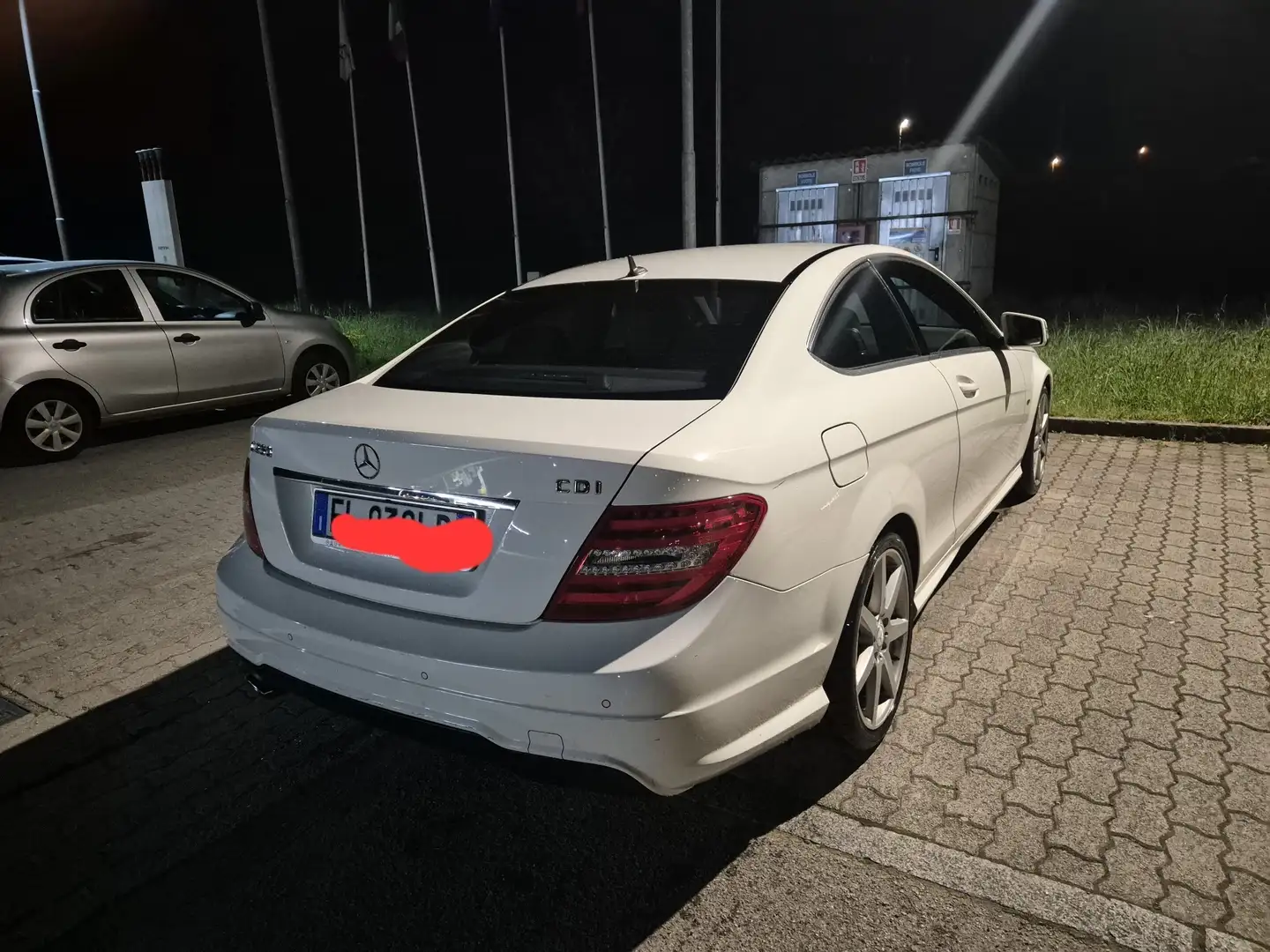 Mercedes-Benz C 250 Coupe cdi (be) Avantgarde - 2