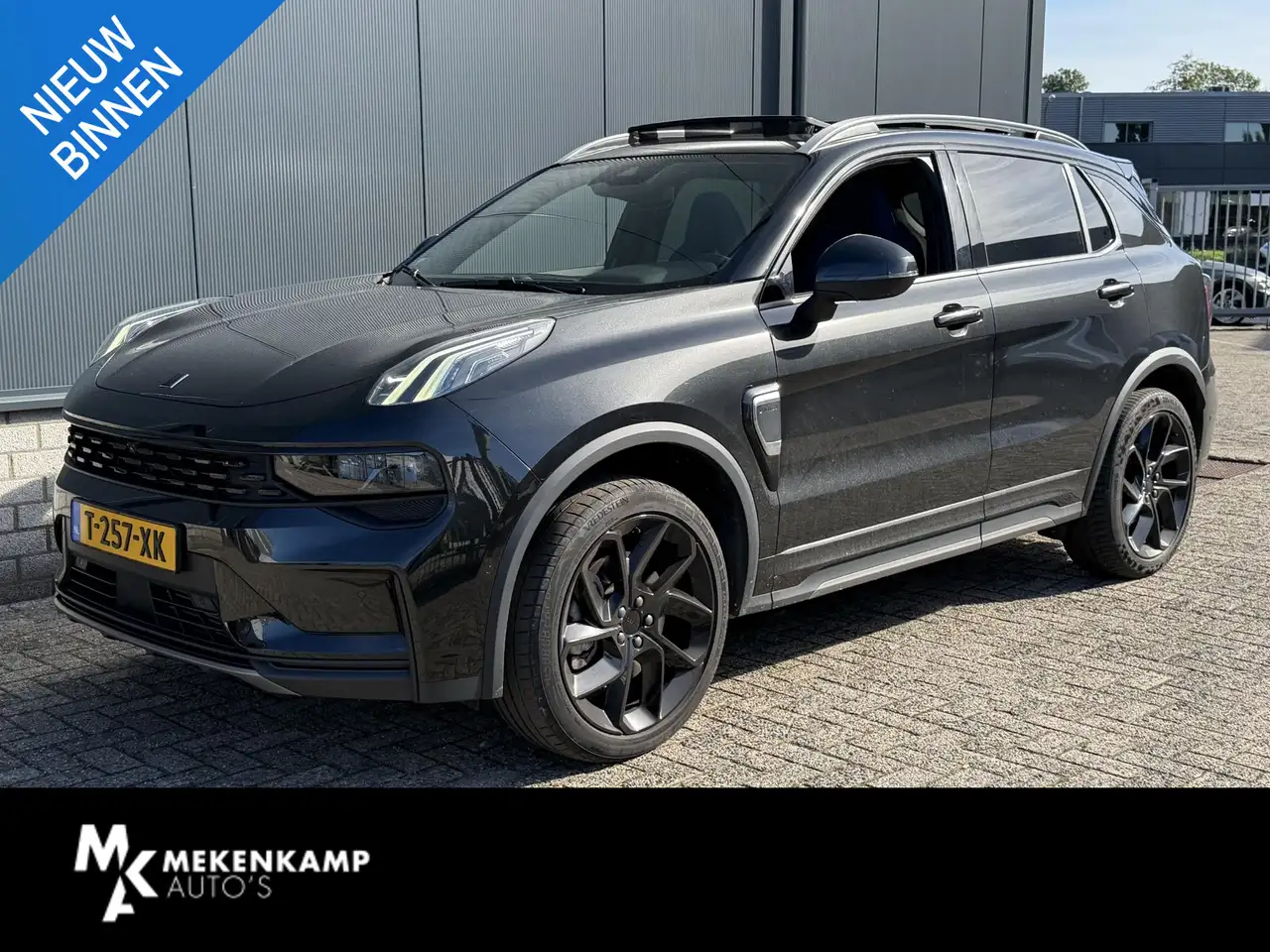 Lynk & Co 01