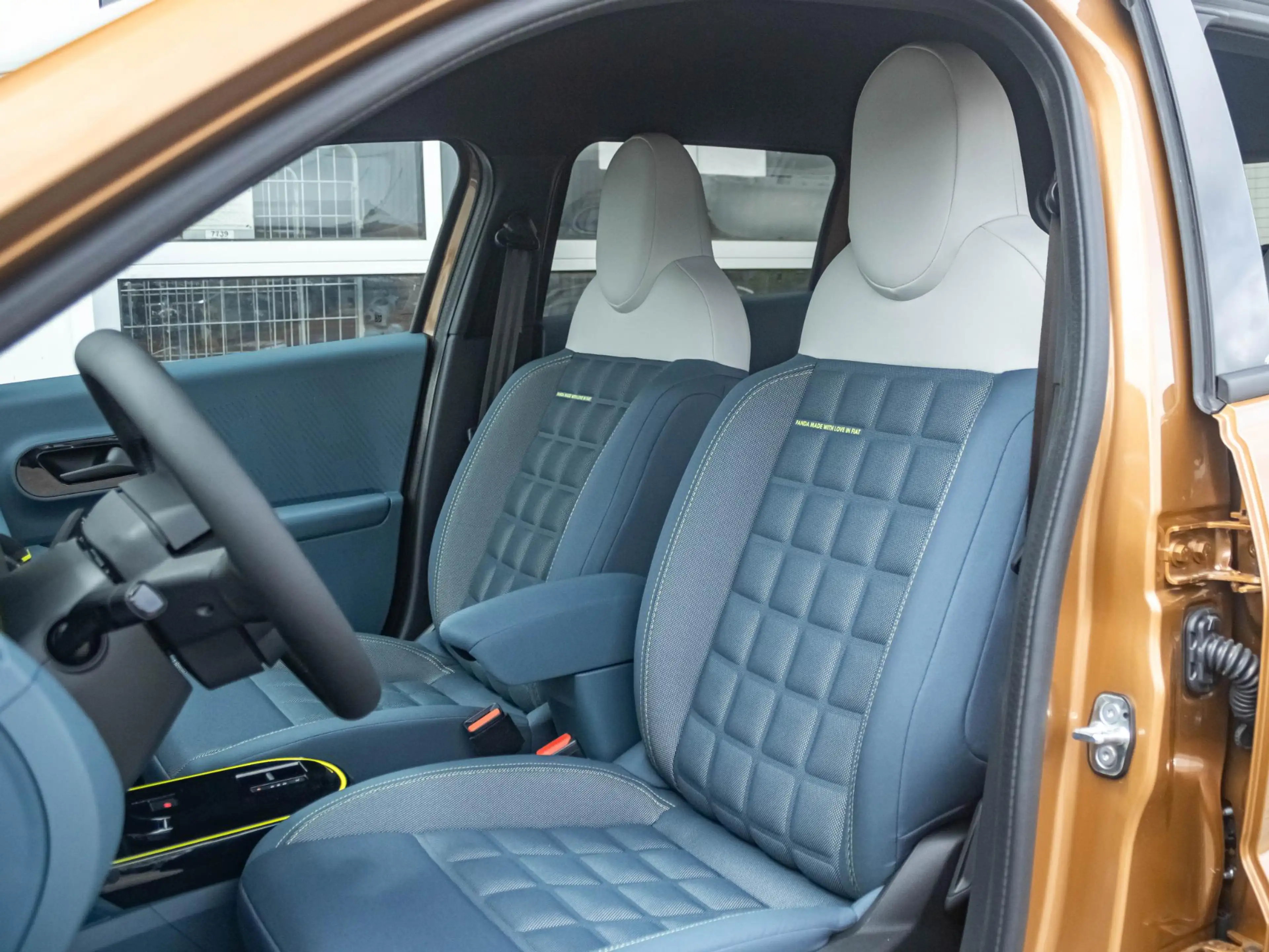 Fiat Grande Panda La Prima 44 kWh | Clima | Cruise | Camera | Apple — photo 14