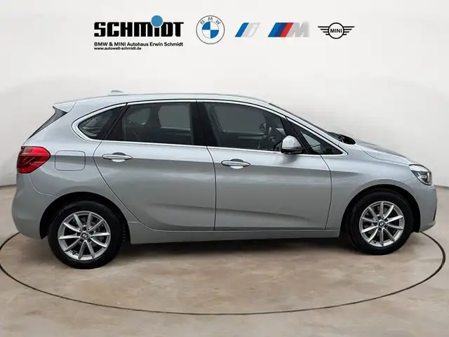 BMW 2 Series view 5