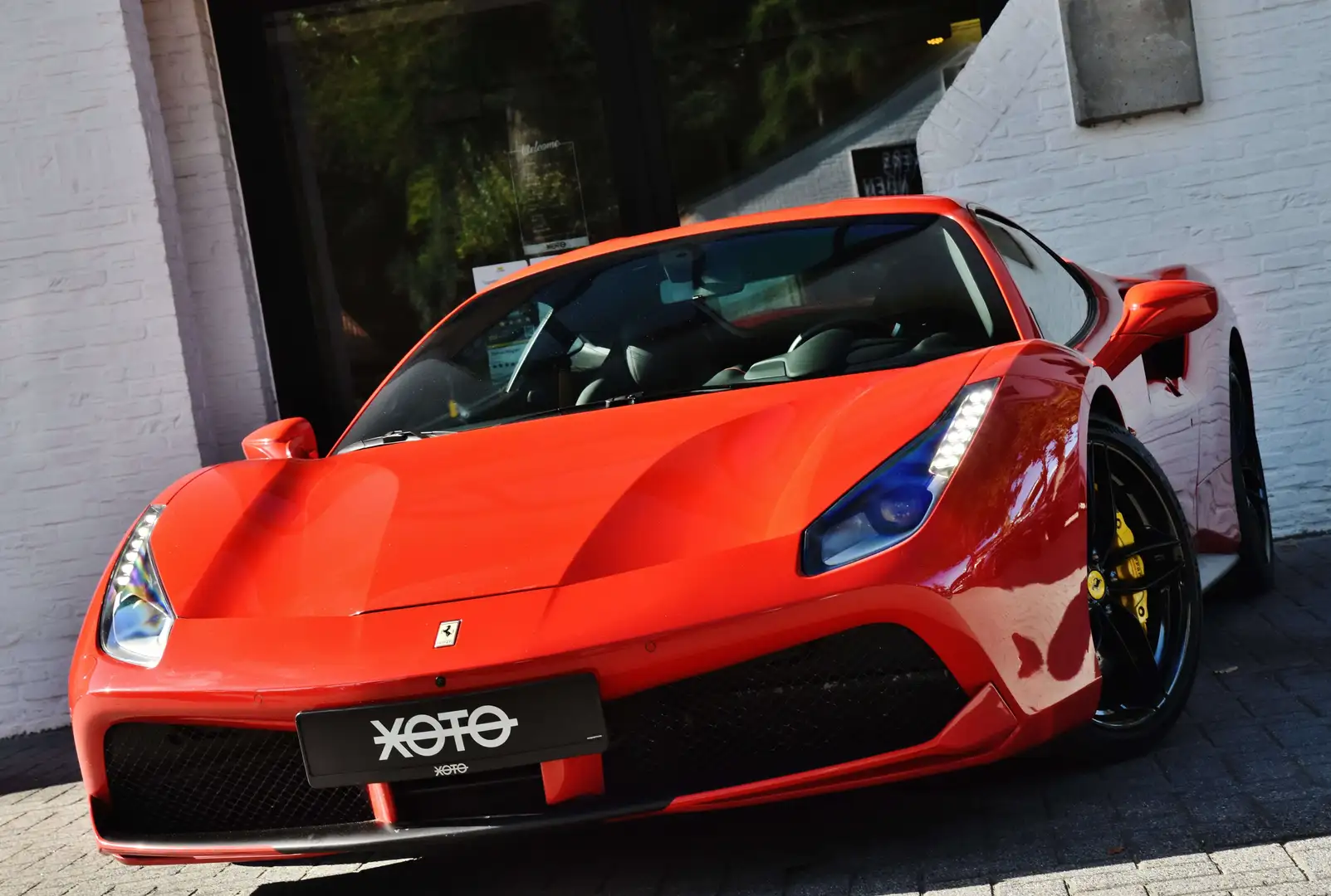 Ferrari 488 GTB ** SPORT EXHAUST / LIFT / CARBON *** Rot - 1