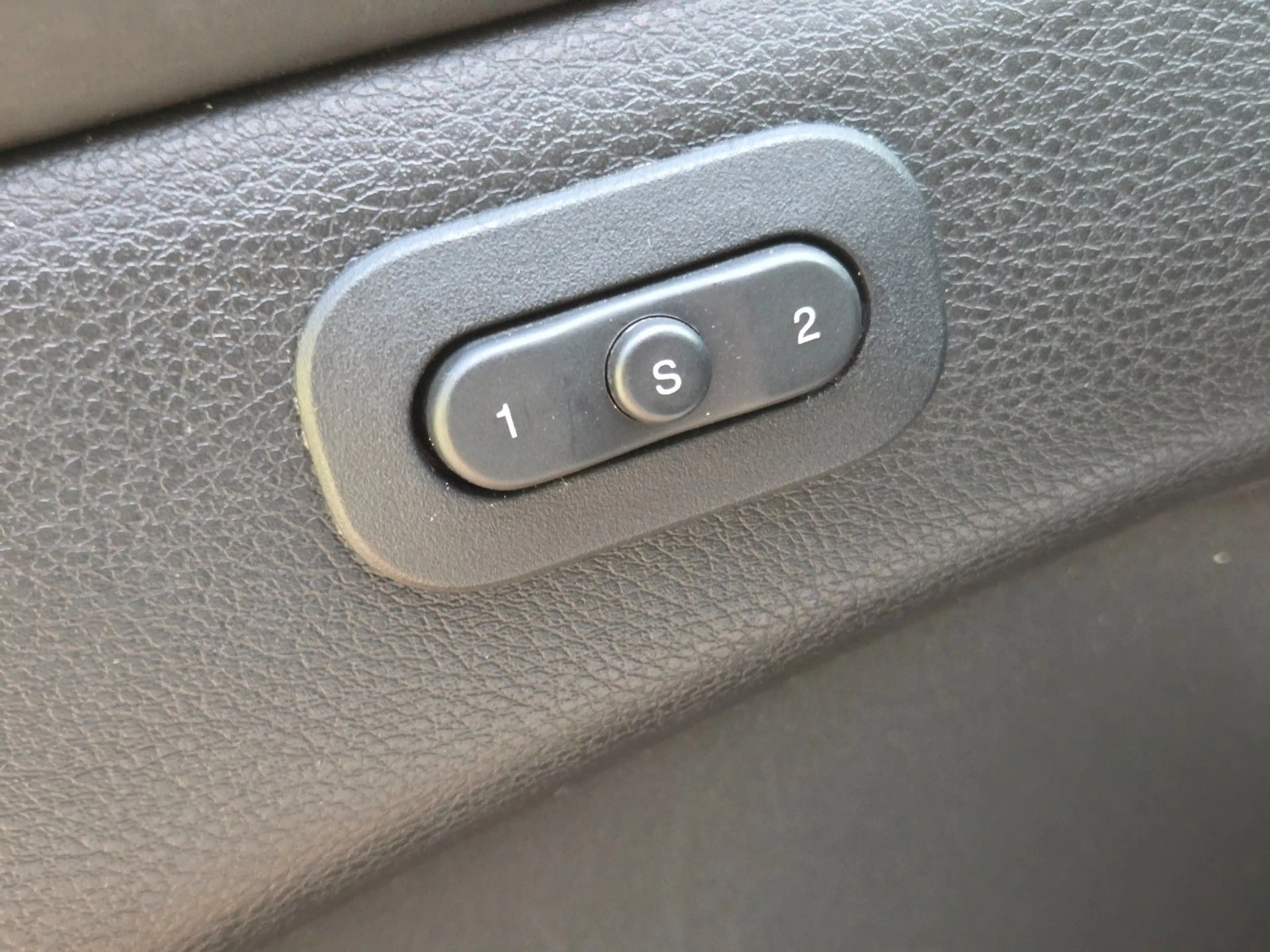 Jeep Grand Cherokee 3.0 CRD S +PANO+MEMORY+ — photo 26
