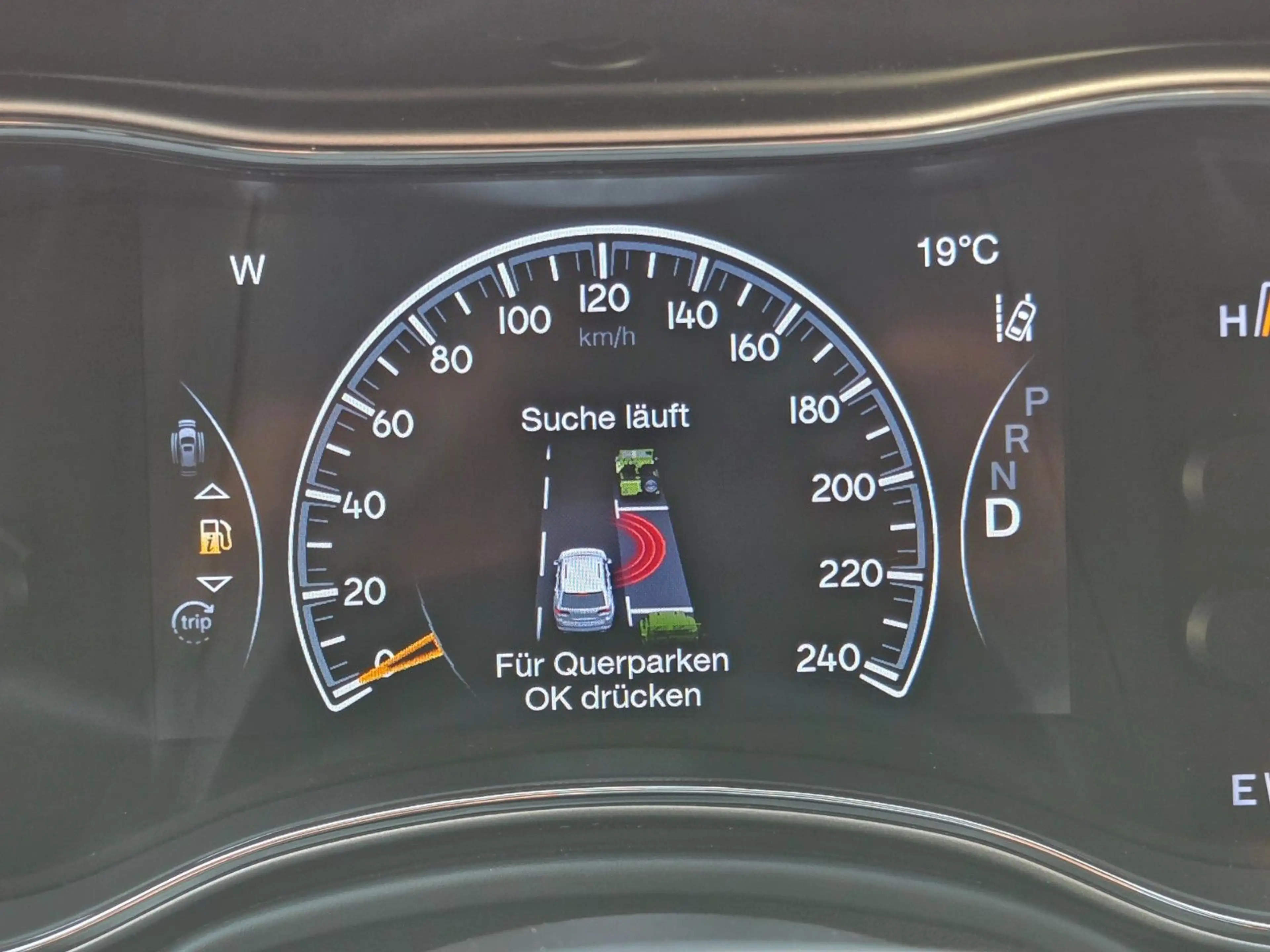 Jeep Grand Cherokee 3.0 CRD S +PANO+MEMORY+ — photo 19