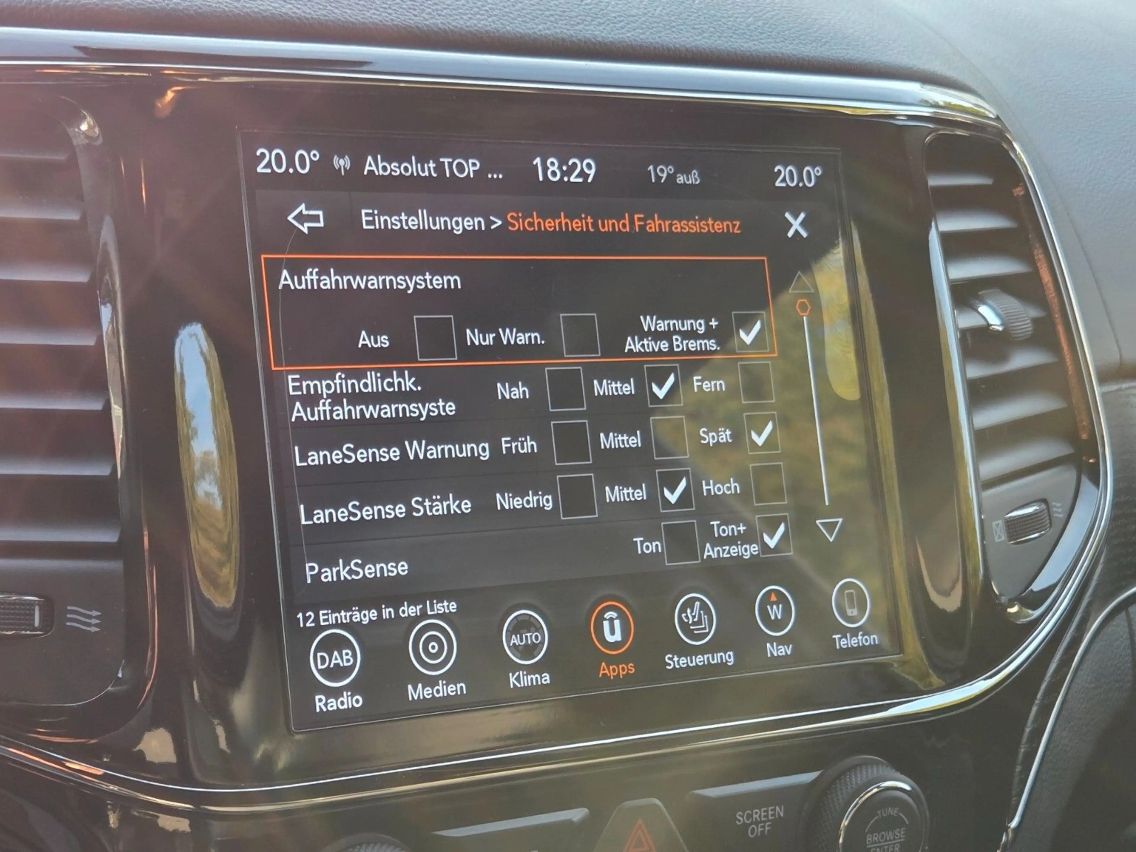 Jeep Grand Cherokee 3.0 CRD S +PANO+MEMORY+ — photo 21