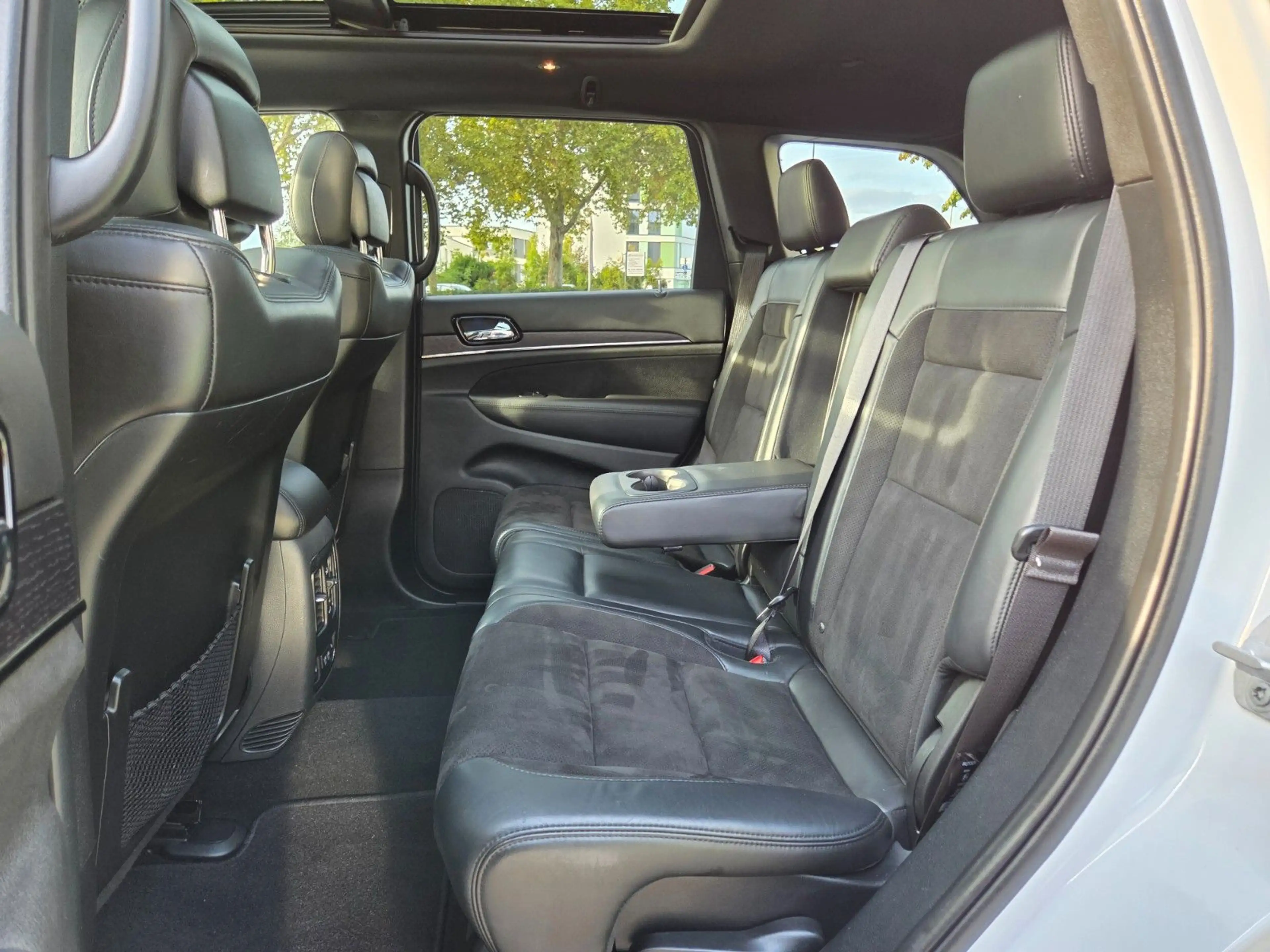 Jeep Grand Cherokee 3.0 CRD S +PANO+MEMORY+ — photo 14