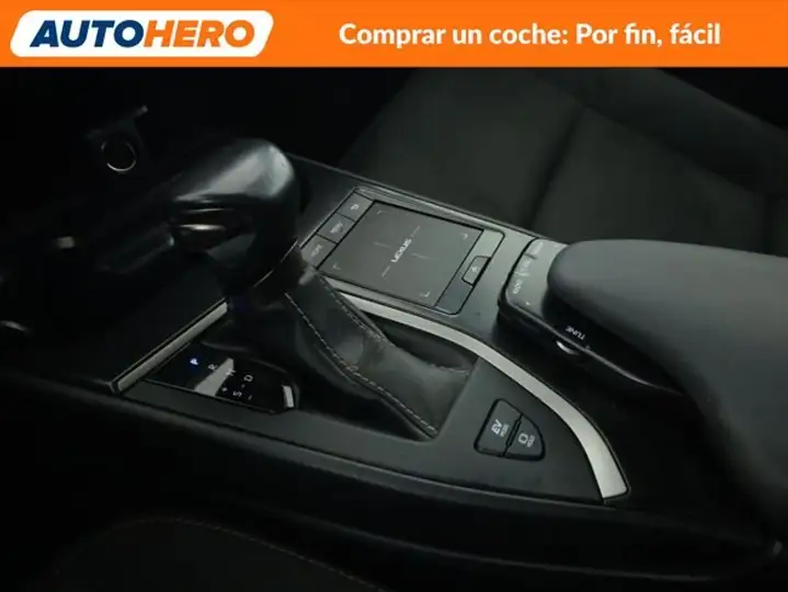 Lexus UX 2021, foto 28