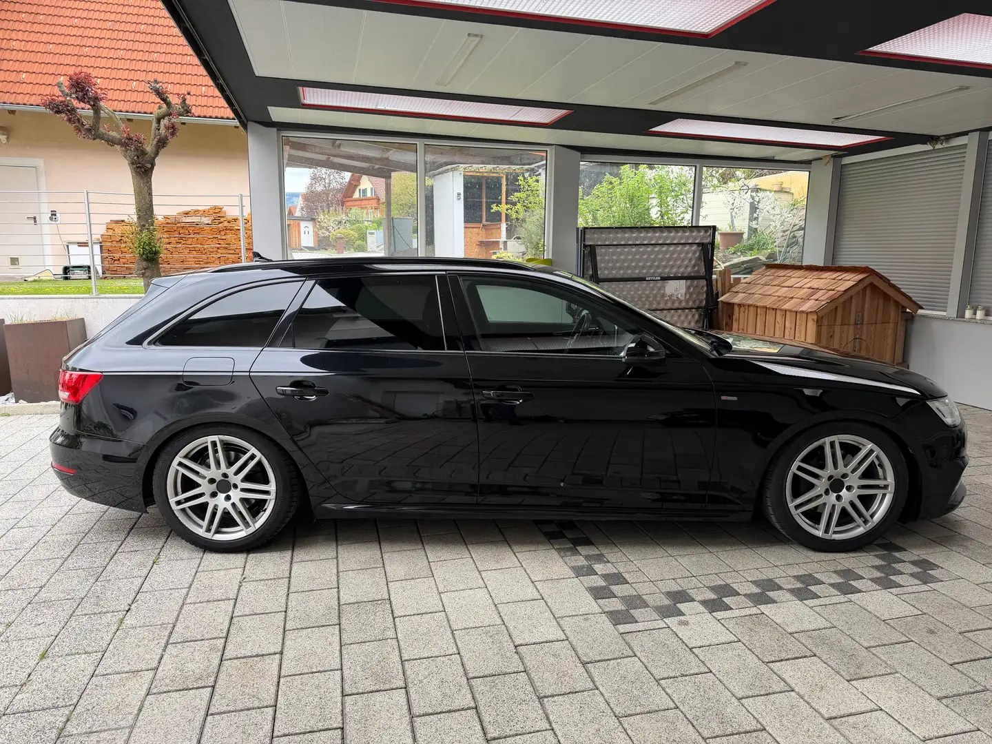 Audi A4 A4 Avant 2,0 TDI quattro Sport S-tronic Sport Schwarz - 2
