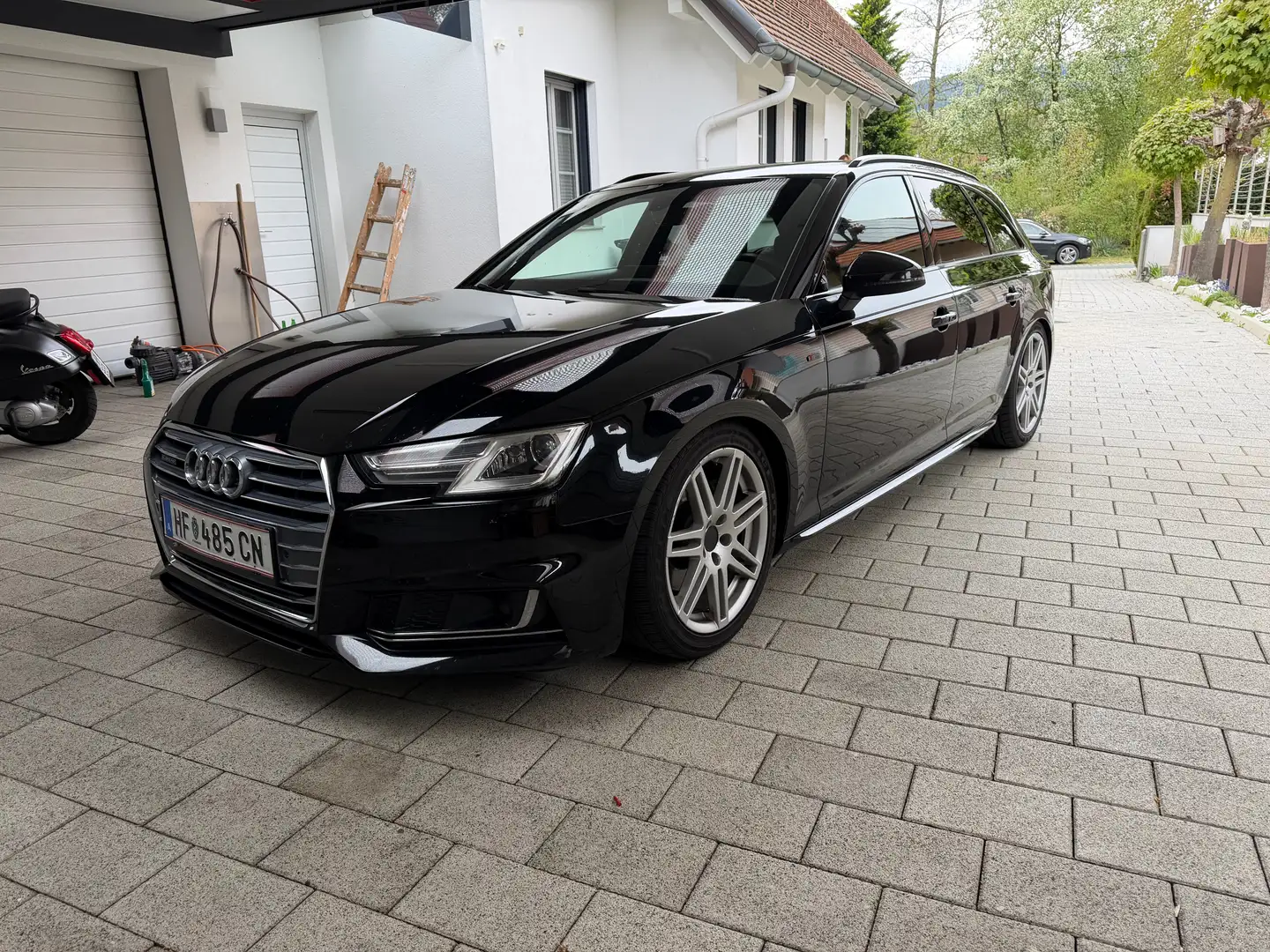 Audi A4 A4 Avant 2,0 TDI quattro Sport S-tronic Sport Schwarz - 1