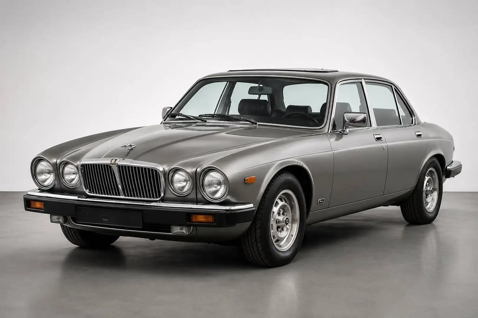 Jaguar XJ12 XJ12 5,3 Serie 3 Silber - 1