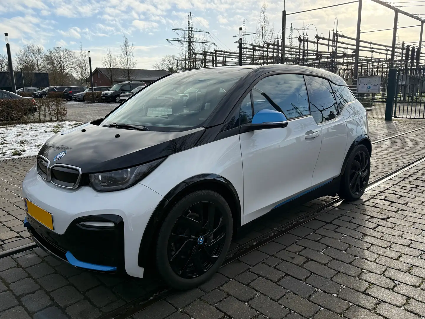 BMW i3 S (120 Ah) H / K audio Leer Schuifdak Keyless ACC Wit - 2