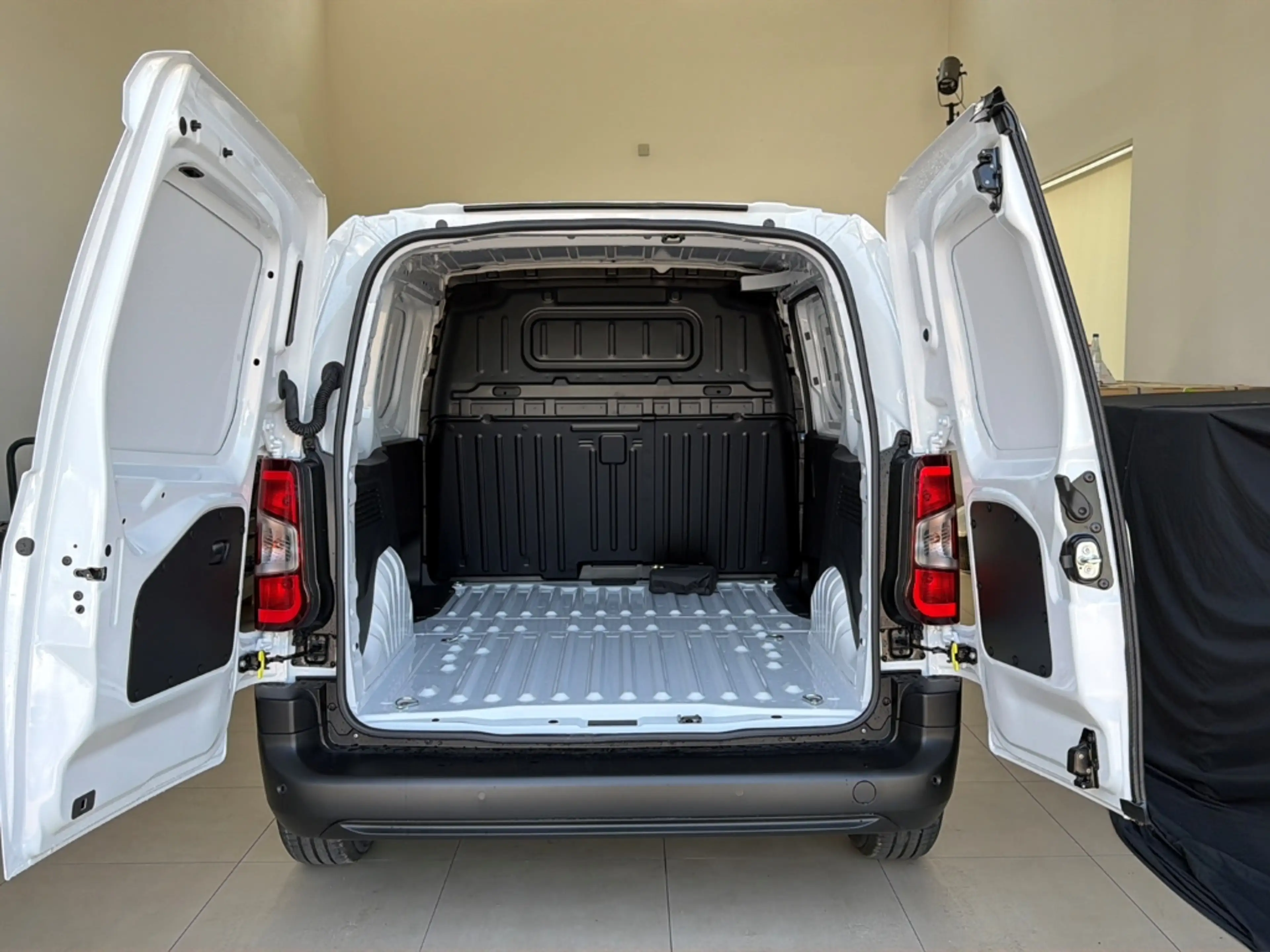 Fiat Doblo Kastenwagen M 1.2 Benzin 81 kW Easy Pro — photo 13