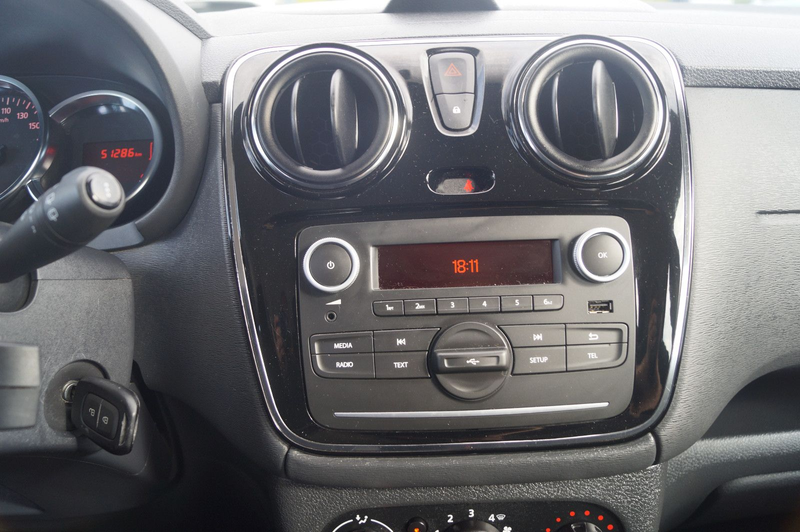 Dacia Lodgy Comfort Klima Tempomat SHZ AHK — photo 15