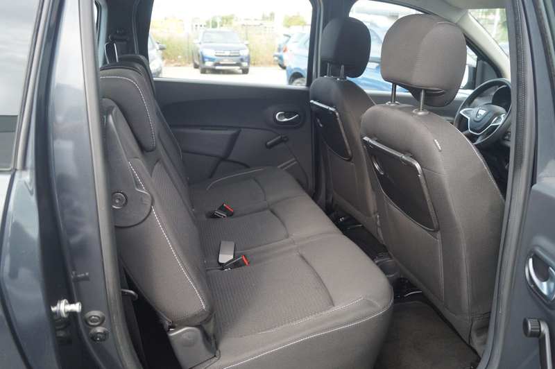 Dacia Lodgy Comfort Klima Tempomat SHZ AHK — photo 12