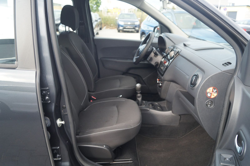 Dacia Lodgy Comfort Klima Tempomat SHZ AHK — photo 11