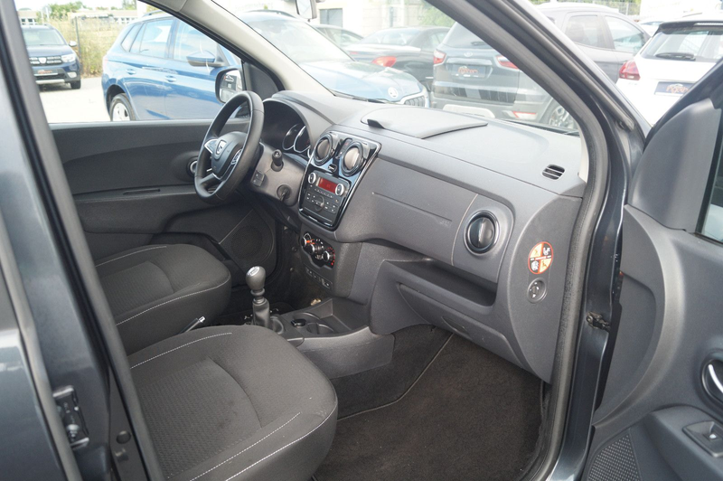 Dacia Lodgy Comfort Klima Tempomat SHZ AHK — photo 10