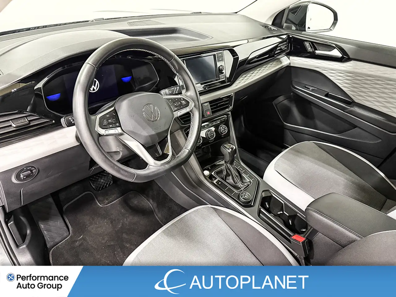 Volkswagen Taos снимка Volkswagen Taos