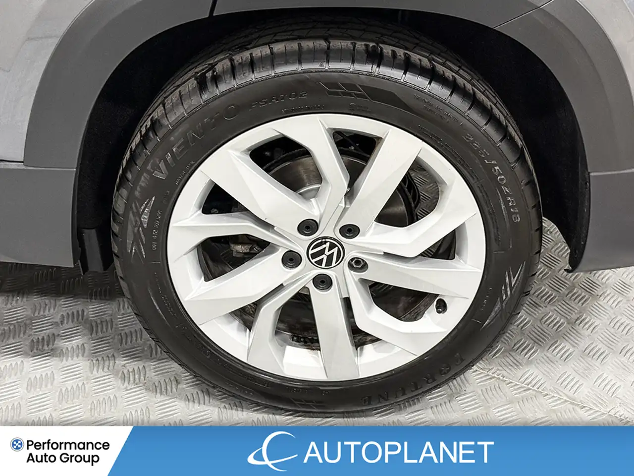 Volkswagen Taos снимка Volkswagen Taos