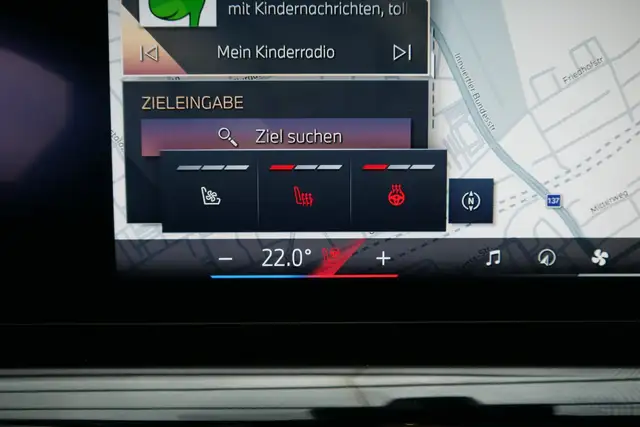 BMW 540 d xDrive *M-Paket Pro/AHK/B&W Sound/Pano/Innovationspaket/Sitzlüftung/Standhzg.* Ansicht 25