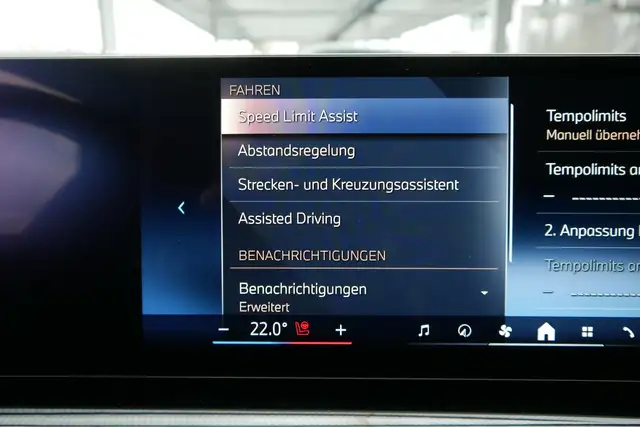 BMW 540 d xDrive *M-Paket Pro/AHK/B&W Sound/Pano/Innovationspaket/Sitzlüftung/Standhzg.* Ansicht 28