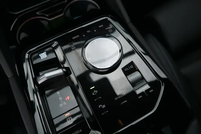 BMW 540 d xDrive *M-Paket Pro/AHK/B&W Sound/Pano/Innovationspaket/Sitzlüftung/Standhzg.* Ansicht 33