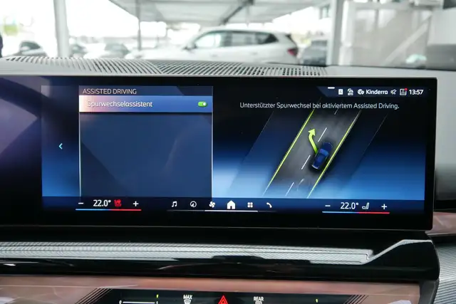 BMW 540 d xDrive *M-Paket Pro/AHK/B&W Sound/Pano/Innovationspaket/Sitzlüftung/Standhzg.* Ansicht 29