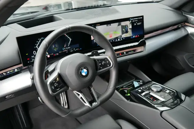 BMW 540 d xDrive *M-Paket Pro/AHK/B&W Sound/Pano/Innovationspaket/Sitzlüftung/Standhzg.* Ansicht 12